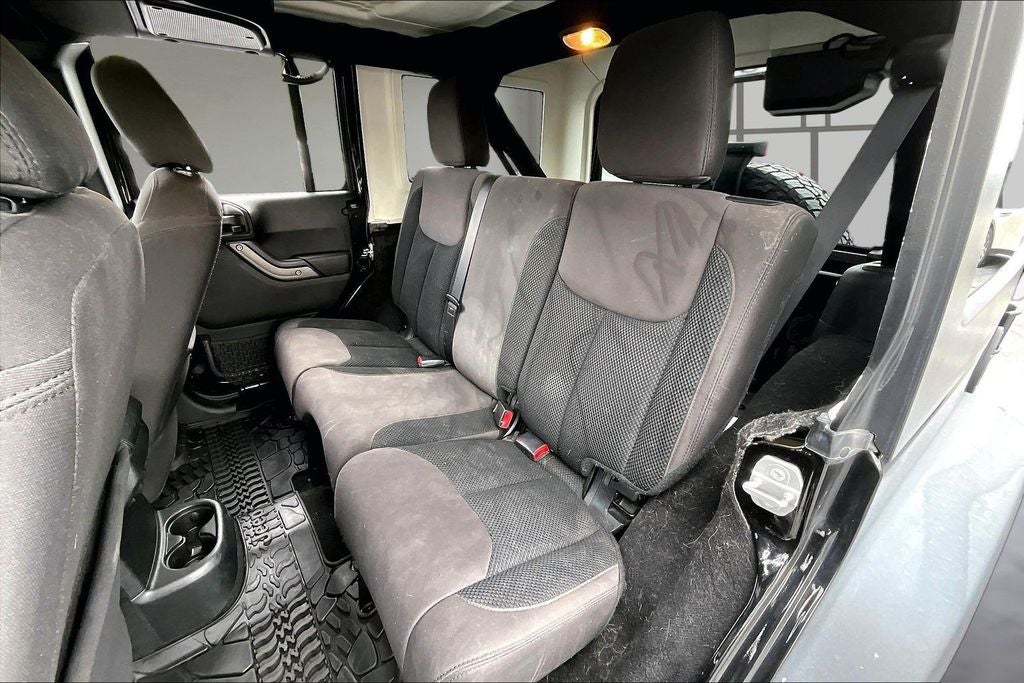 2017 Jeep Wrangler Unlimited Sport