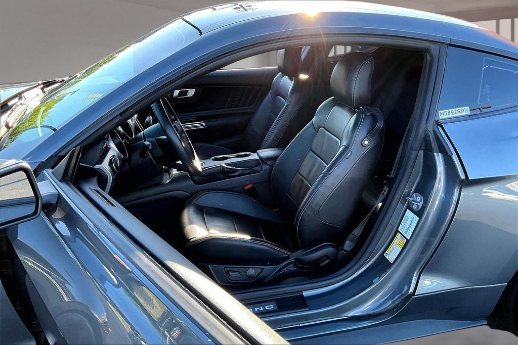 2022 Ford Mustang EcoBoost Premium