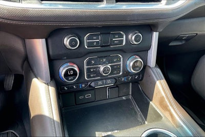 2022 GMC Yukon XL SLT