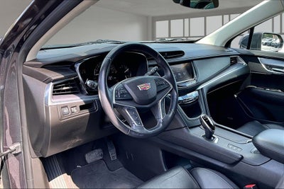 2017 Cadillac XT5 Premium Luxury