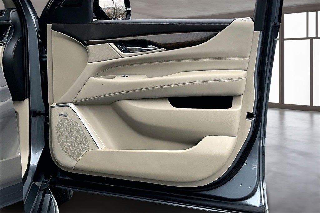 2019 Cadillac Escalade Luxury