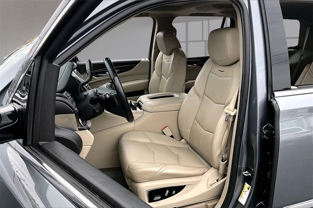 2019 Cadillac Escalade Luxury
