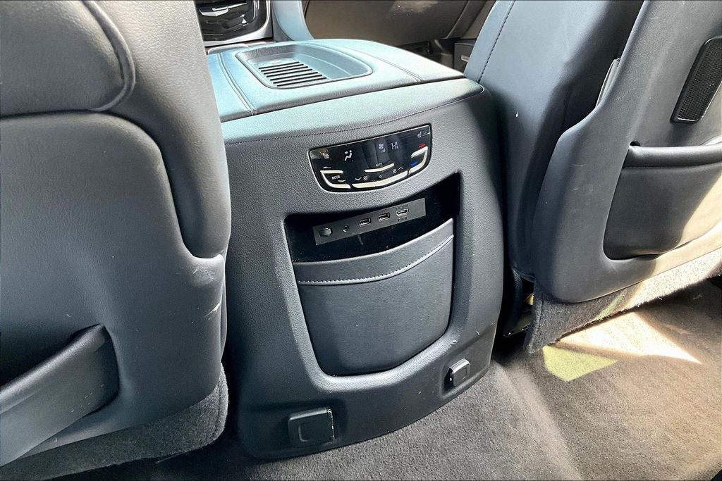 2020 Cadillac Escalade ESV Premium