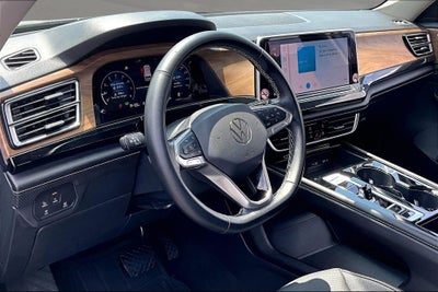 2025 Volkswagen Atlas 2.0T SE w/Technology