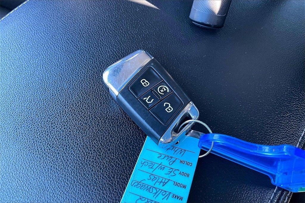 2022 Volkswagen Atlas 3.6L V6 SE w/Technology