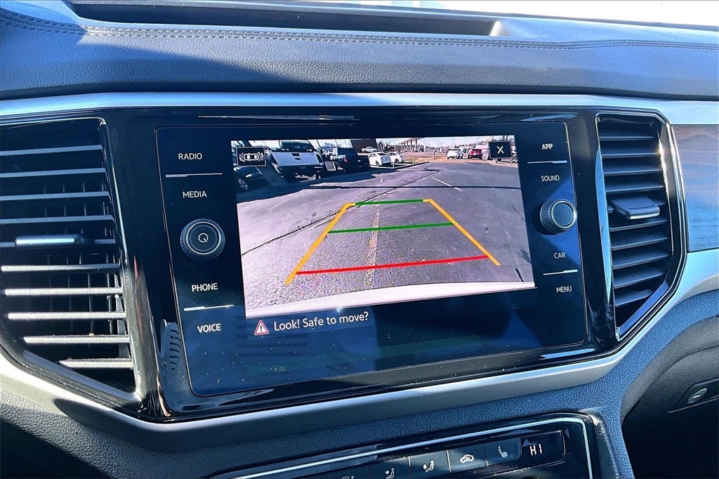 2022 Volkswagen Atlas 3.6L V6 SE w/Technology