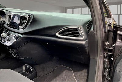 2020 Chrysler Pacifica Touring