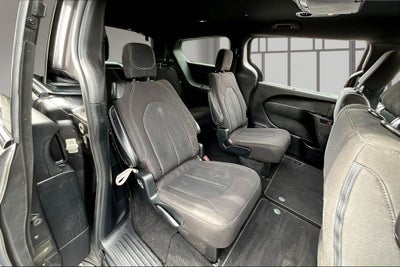 2020 Chrysler Pacifica Touring