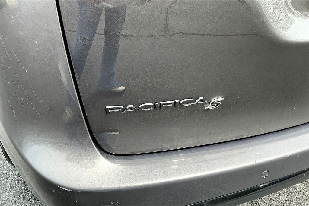 2020 Chrysler Pacifica Touring