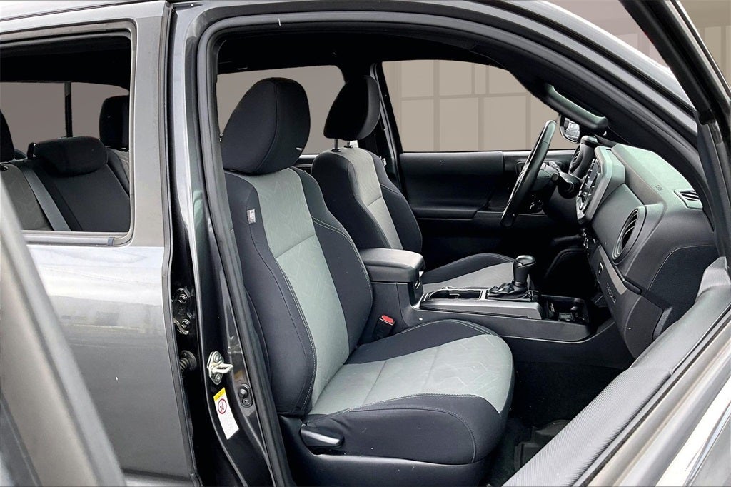 2020 Toyota Tacoma V6