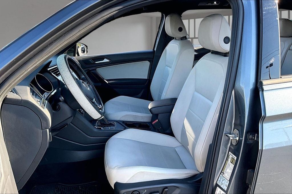 2021 Volkswagen Tiguan 2.0T SE R-Line Black
