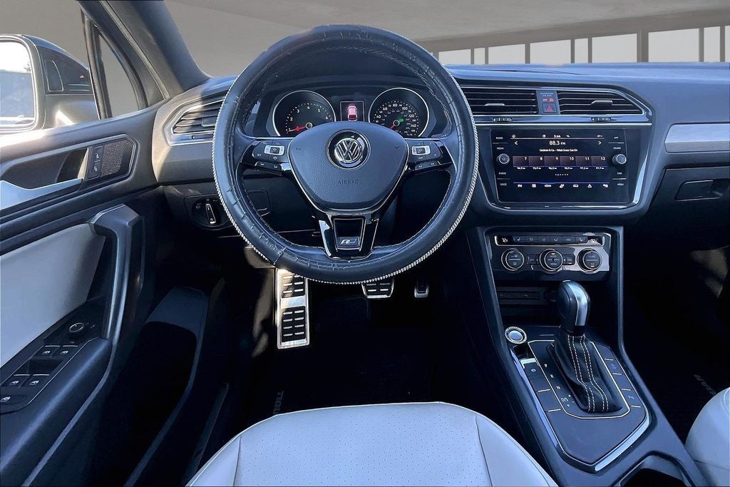 2021 Volkswagen Tiguan 2.0T SE R-Line Black