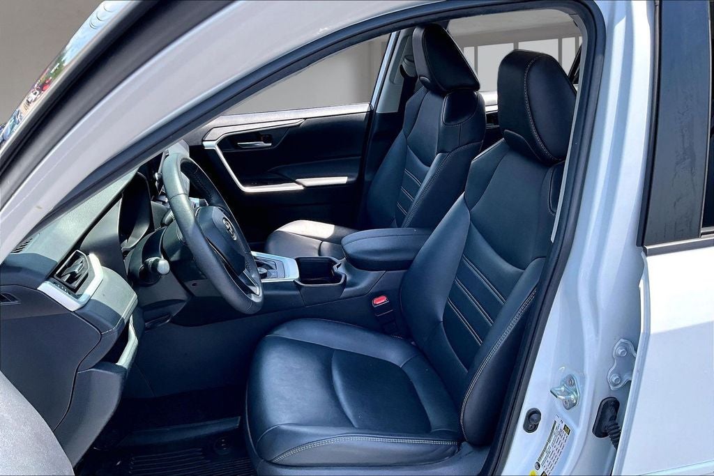 2023 Toyota RAV4 Hybrid XLE Premium