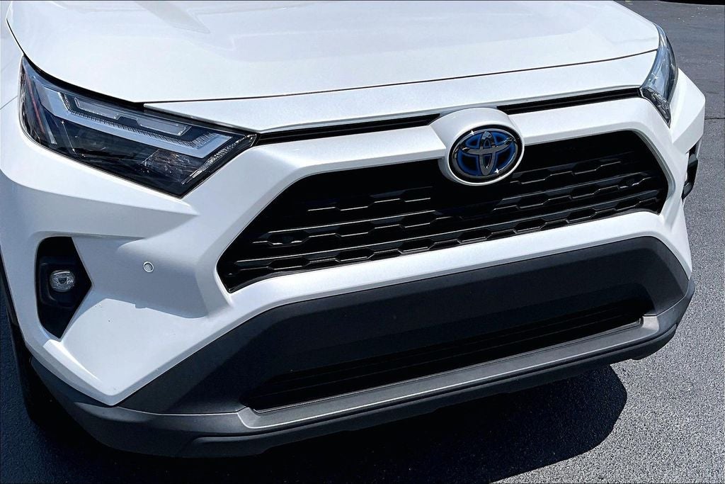 2023 Toyota RAV4 Hybrid XLE Premium