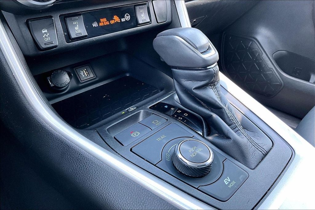 2023 Toyota RAV4 Hybrid XLE Premium