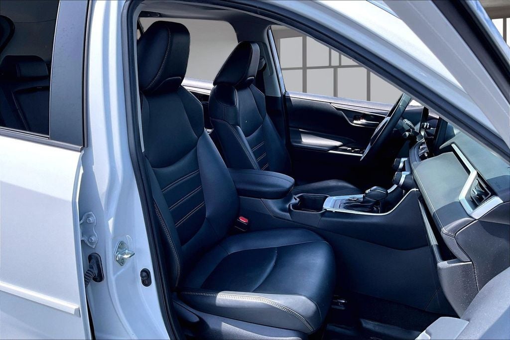 2023 Toyota RAV4 Hybrid XLE Premium
