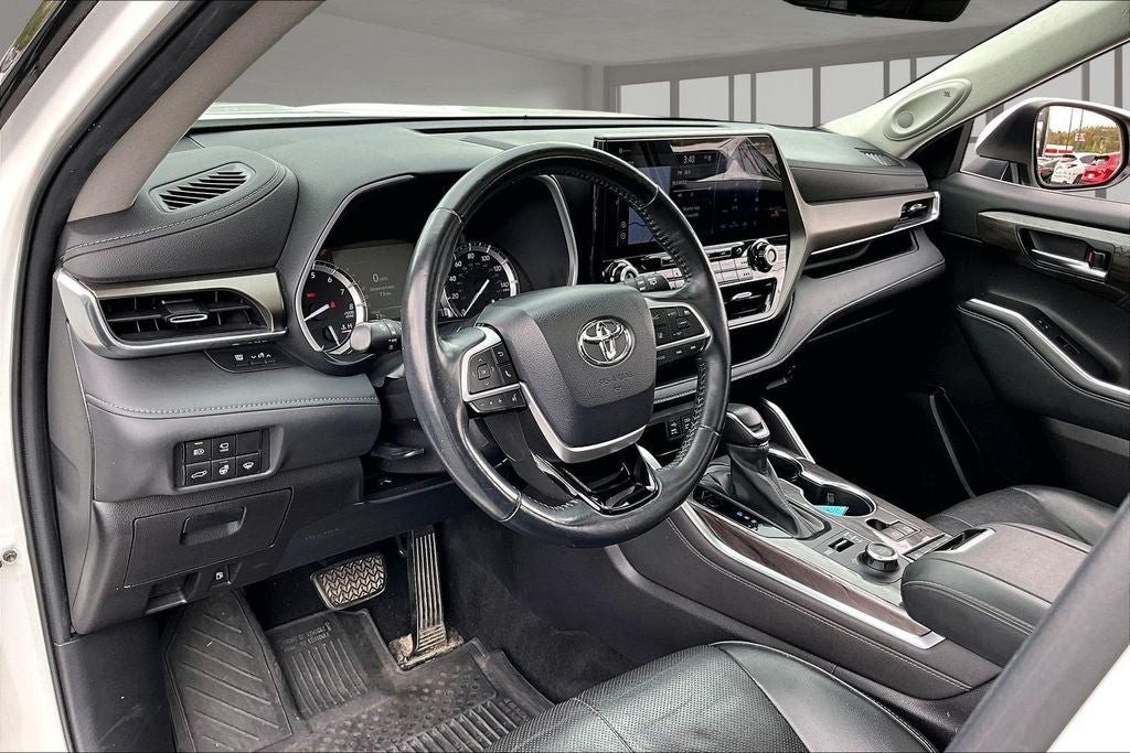 2022 Toyota Highlander Limited