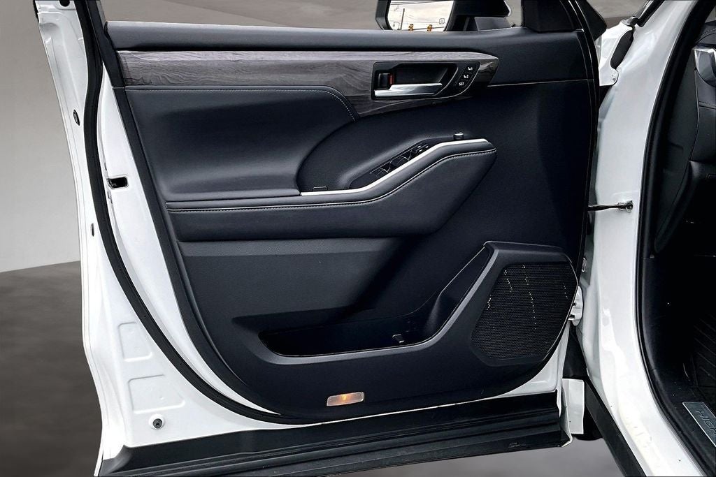 2022 Toyota Highlander Limited