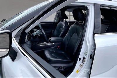 2022 Toyota Highlander Limited