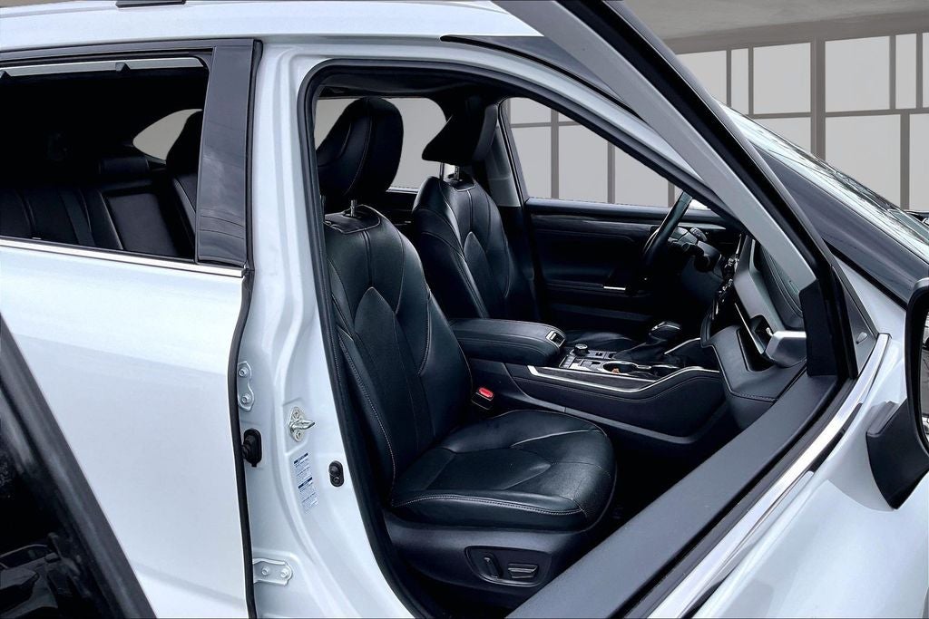 2022 Toyota Highlander Limited