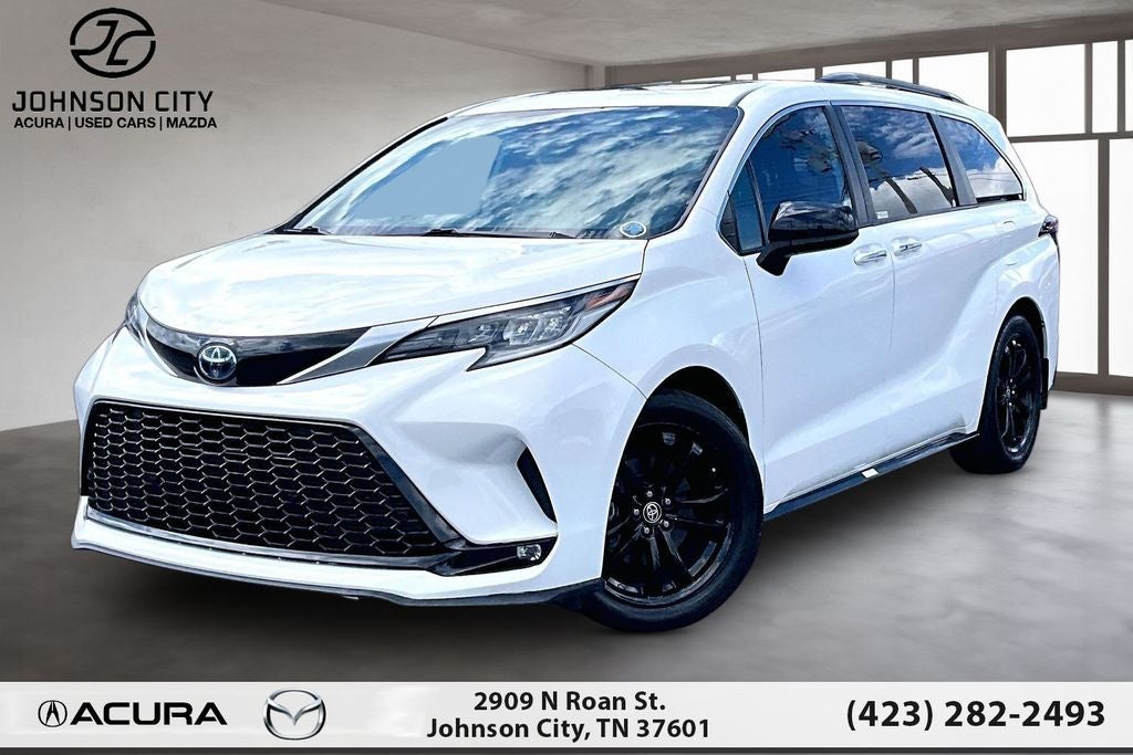 2023 Toyota Sienna XSE 7 Passenger