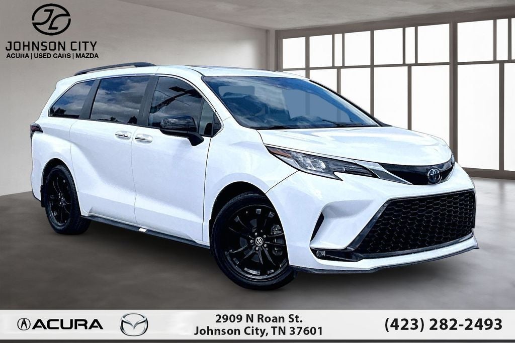 2023 Toyota Sienna XSE 7 Passenger