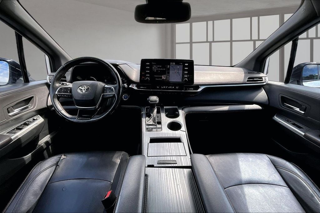 2023 Toyota Sienna XSE 7 Passenger