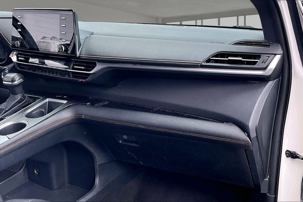2023 Toyota Sienna XSE 7 Passenger