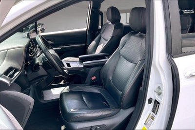 2023 Toyota Sienna XSE 7 Passenger