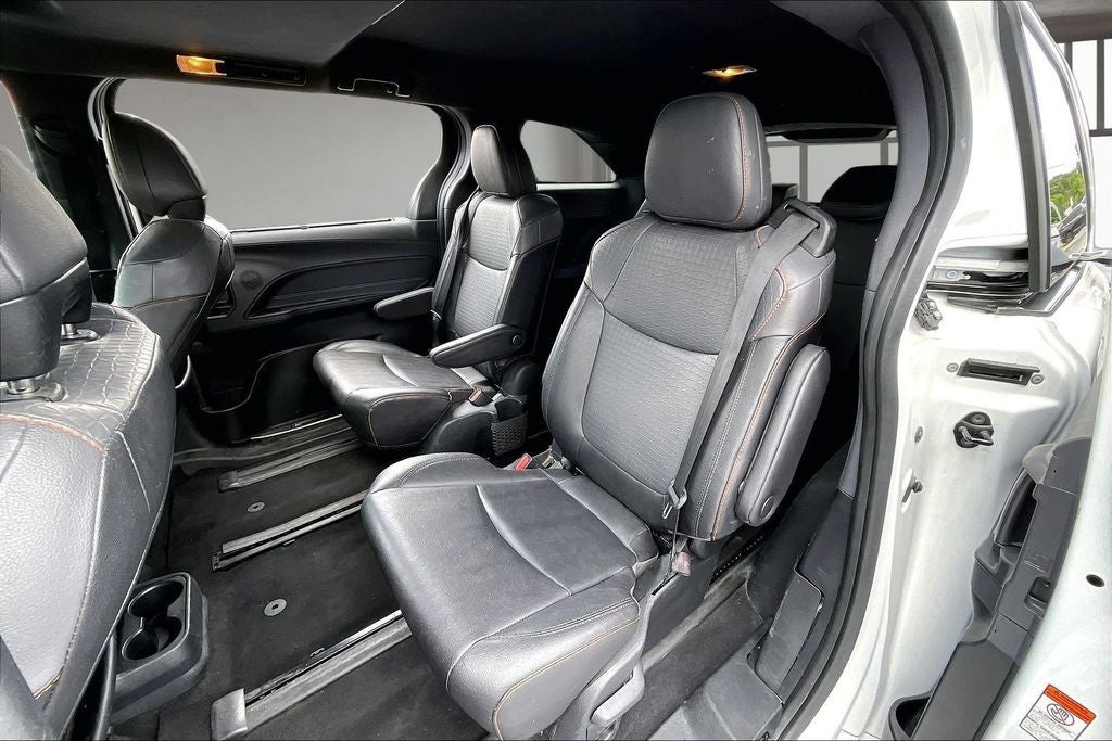 2023 Toyota Sienna XSE 7 Passenger