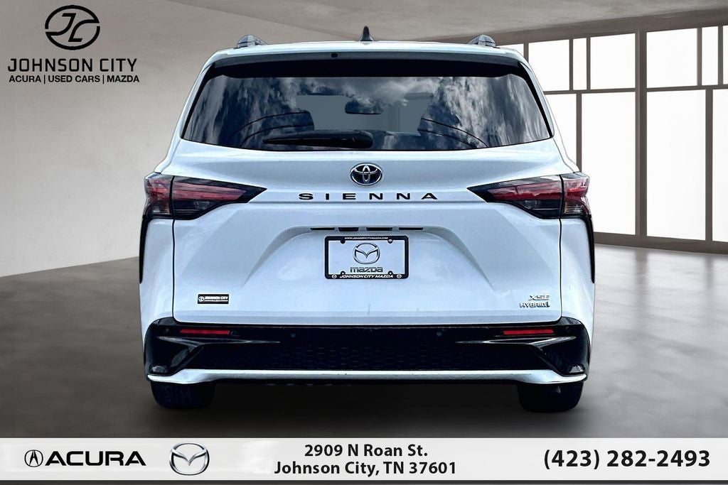 2023 Toyota Sienna XSE 7 Passenger