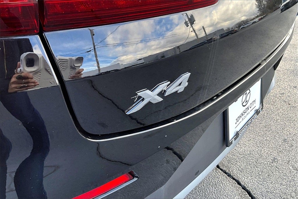 2023 BMW X4 xDrive30i