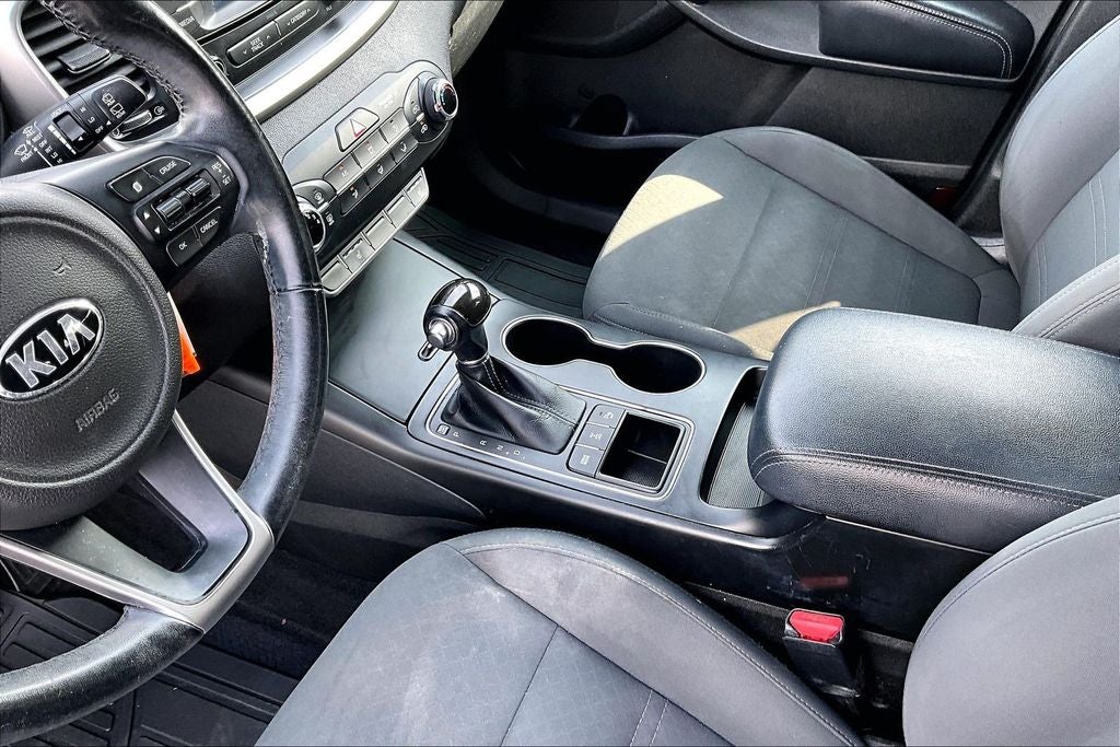 2016 Kia Sorento LX