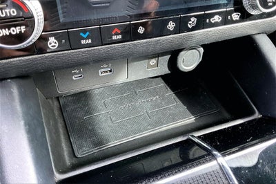 2023 Mitsubishi Outlander Base