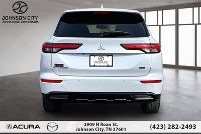 2023 Mitsubishi Outlander Base