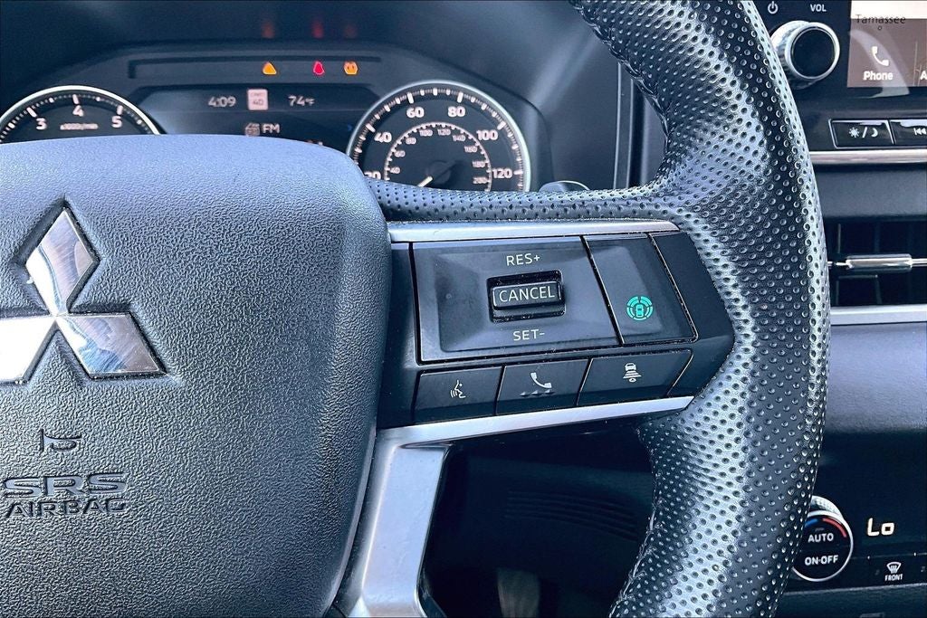2024 Mitsubishi Outlander SE Black Edition w/Pano Roof