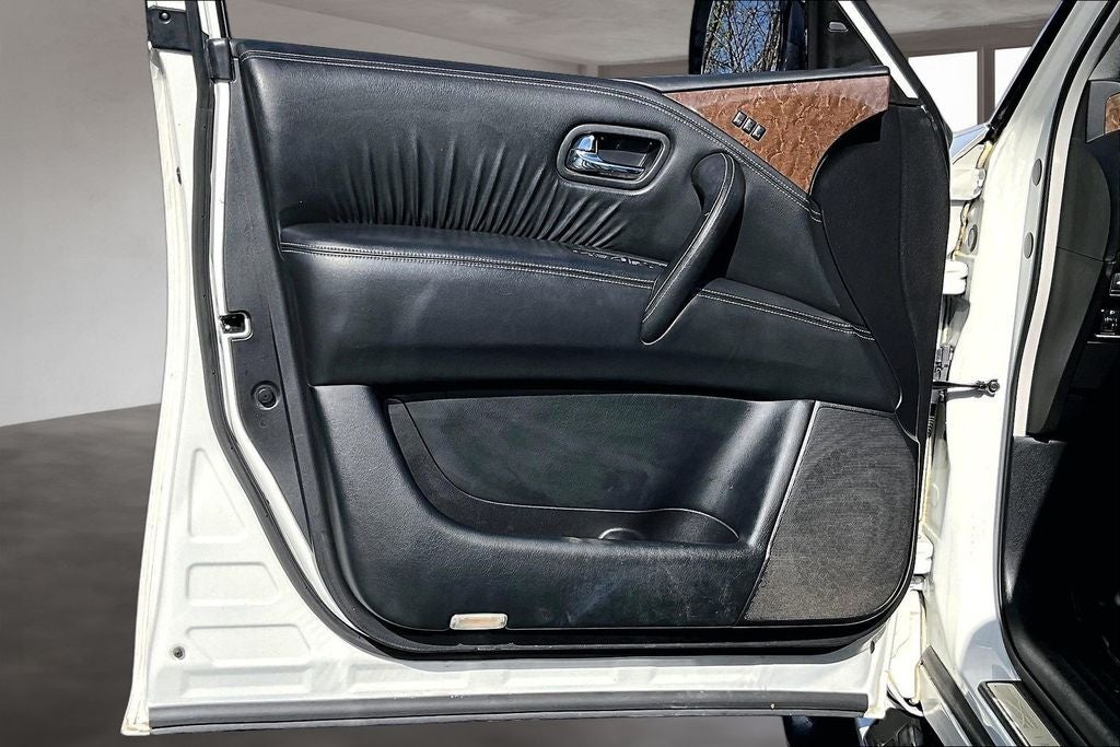 2017 INFINITI QX80 Base