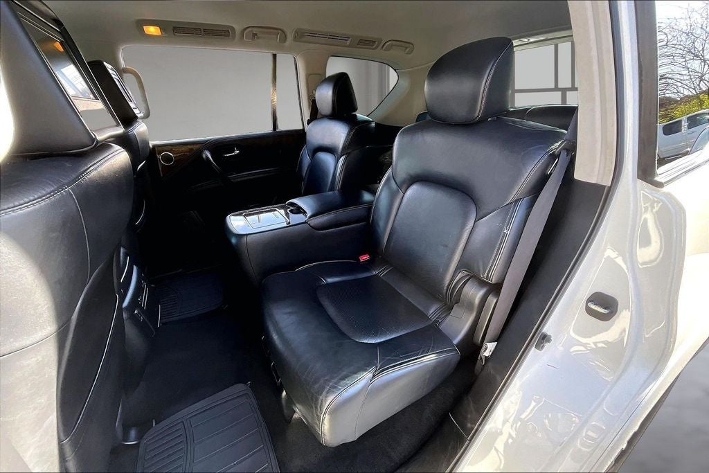 2017 INFINITI QX80 Base
