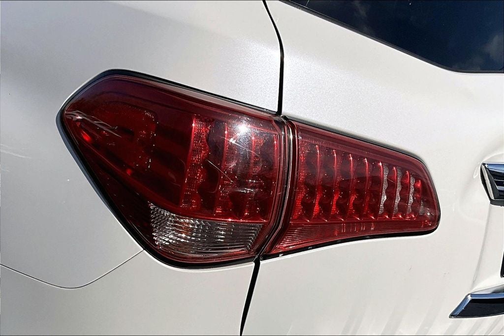 2017 INFINITI QX80 Base