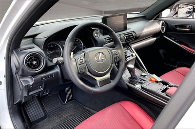 2025 Lexus IS 350 F SPORT Design