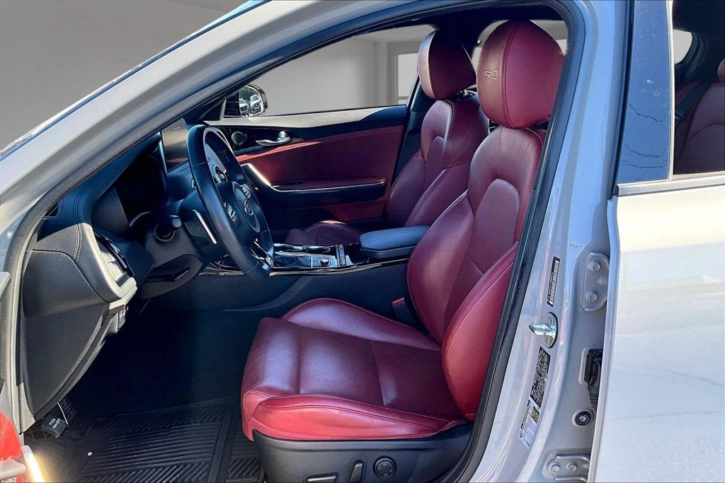 2021 Kia Stinger GT-Line