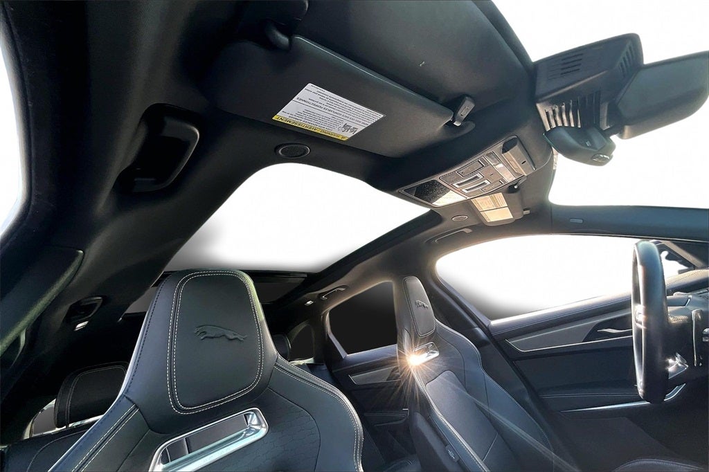 2025 Jaguar F-PACE P400 R-Dynamic S