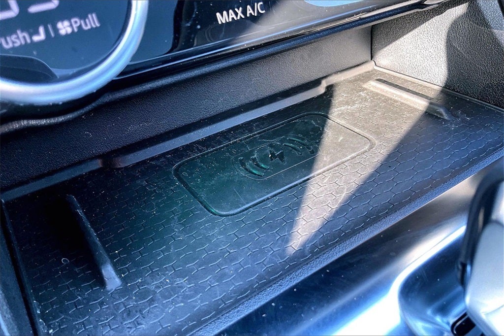 2025 Jaguar F-PACE P400 R-Dynamic S