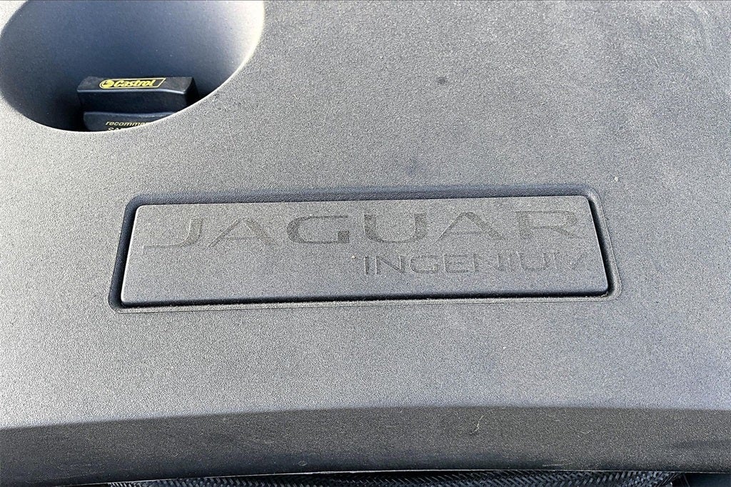 2025 Jaguar F-PACE P400 R-Dynamic S