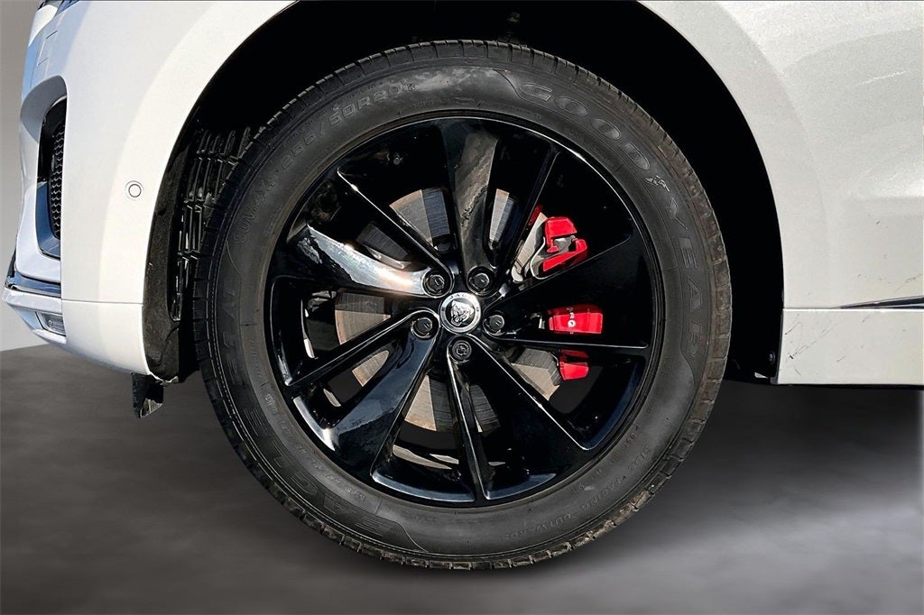 2025 Jaguar F-PACE P400 R-Dynamic S