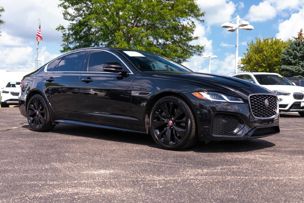2023 Jaguar XF R-Dynamic SE