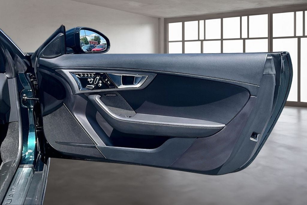 2014 Jaguar F-TYPE Base