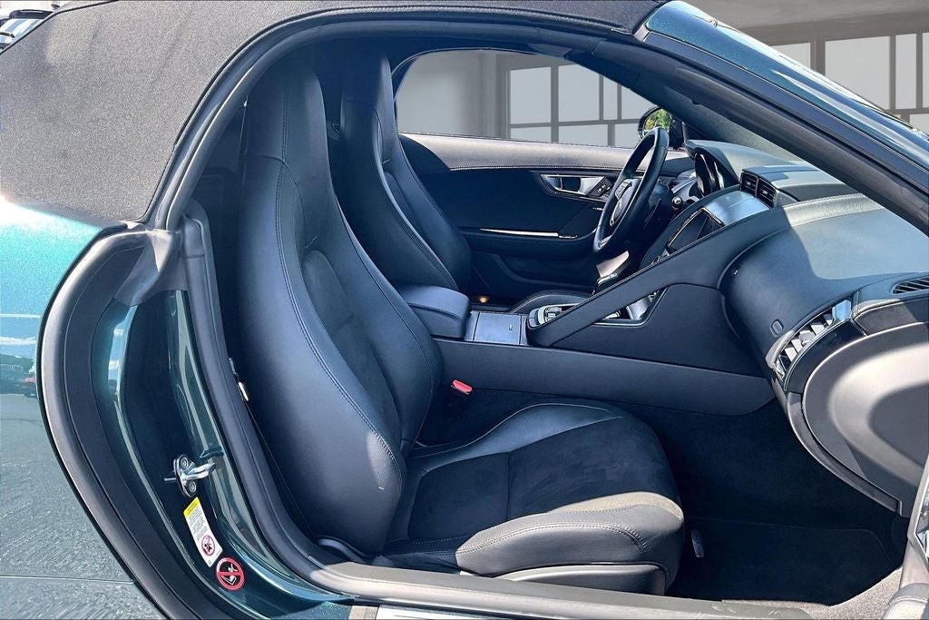 2014 Jaguar F-TYPE Base