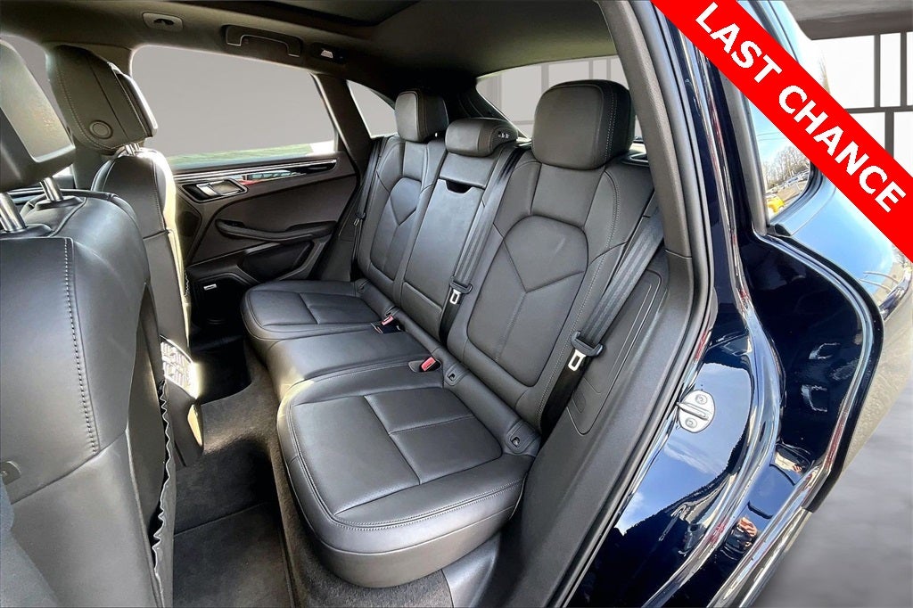 2021 Porsche Macan Base