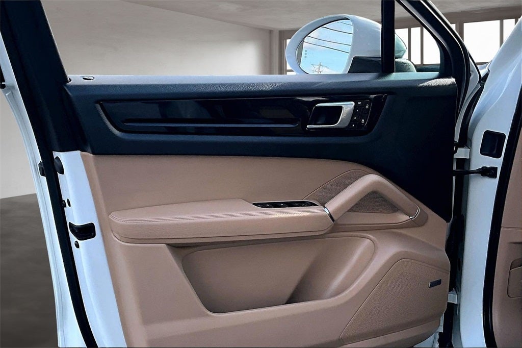 2021 Porsche Cayenne Coupe Base